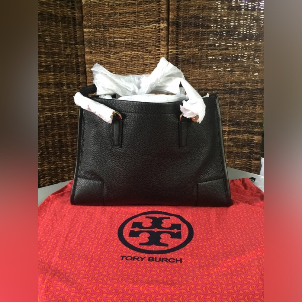 TORY BURCH LARGE LEATHER TOTE WITH MUCH SPACE INNER POCKETS LARGE DUST BAG - Picture 2 of 16